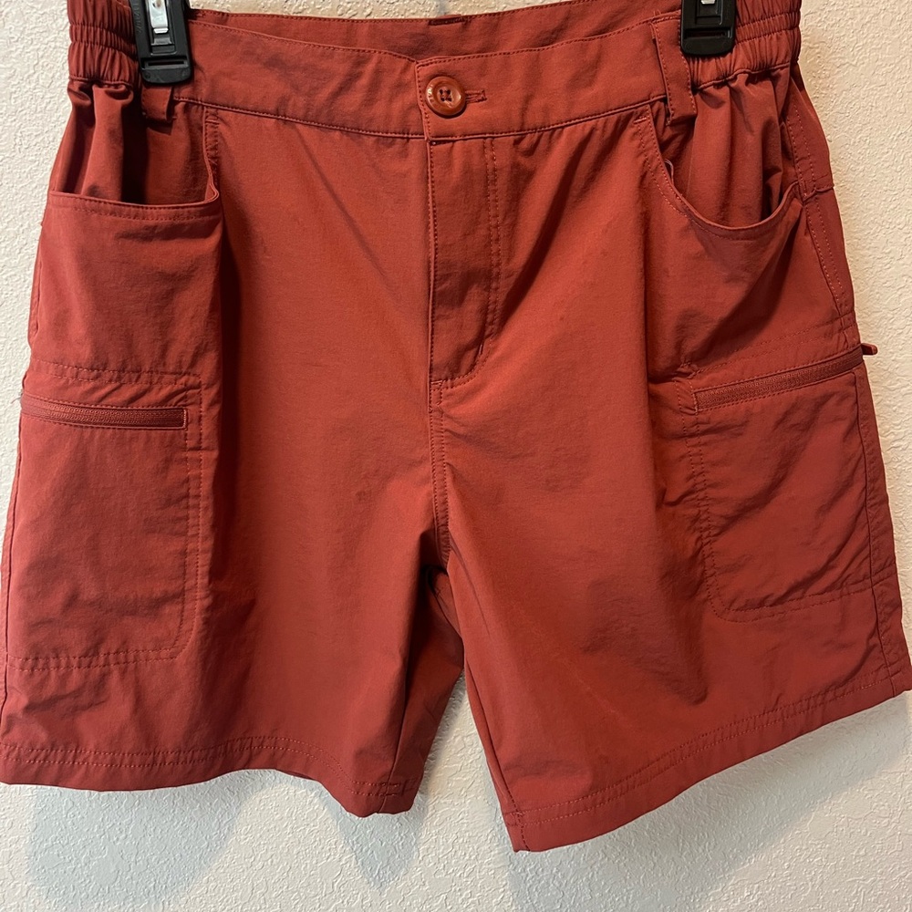 Women's Cargo Shorts in Rust